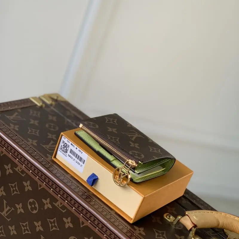 M82382 Green 9x11.5x1.5cm High Quality Bags - Image 3