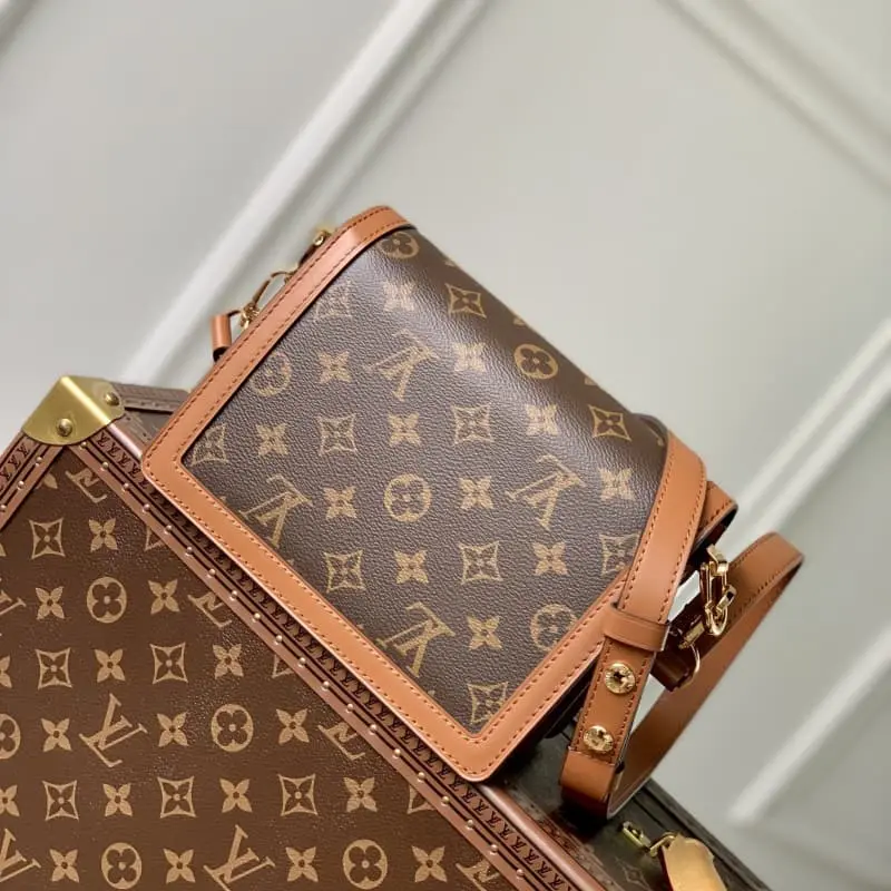 M46537 20x15x9cm High Quality Bags - Image 4