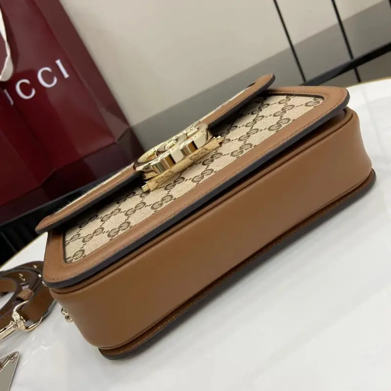 826761 CM 3 High-Quality Bags - Image 4