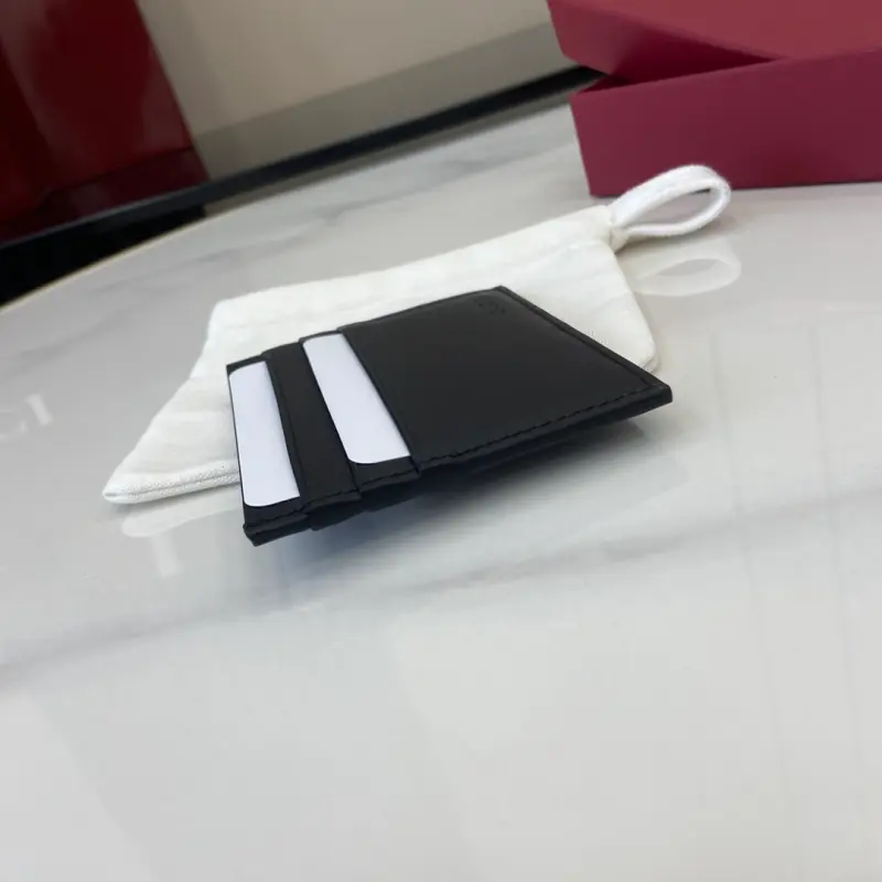 818952 CM 1 High-Quality Bags - Image 4