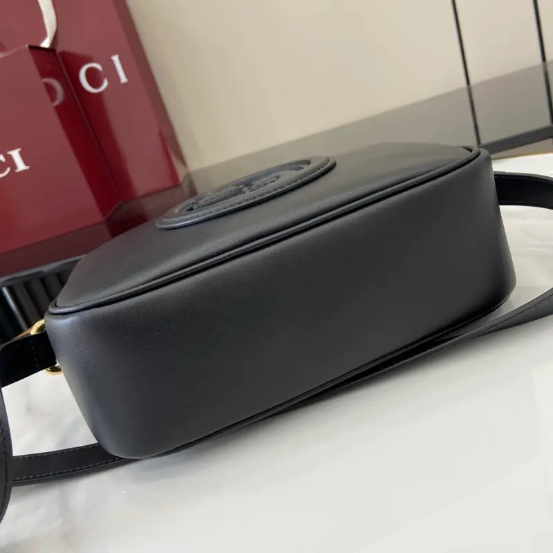 820429 CM 1 High-Quality Bags - Image 4