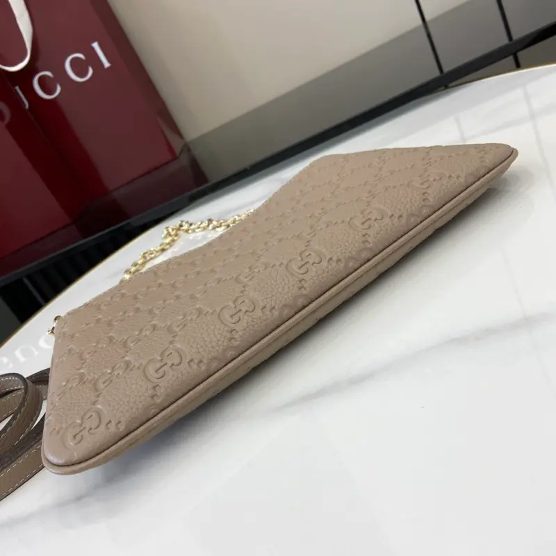 815277 CM 1 High-Quality Bags - Image 4