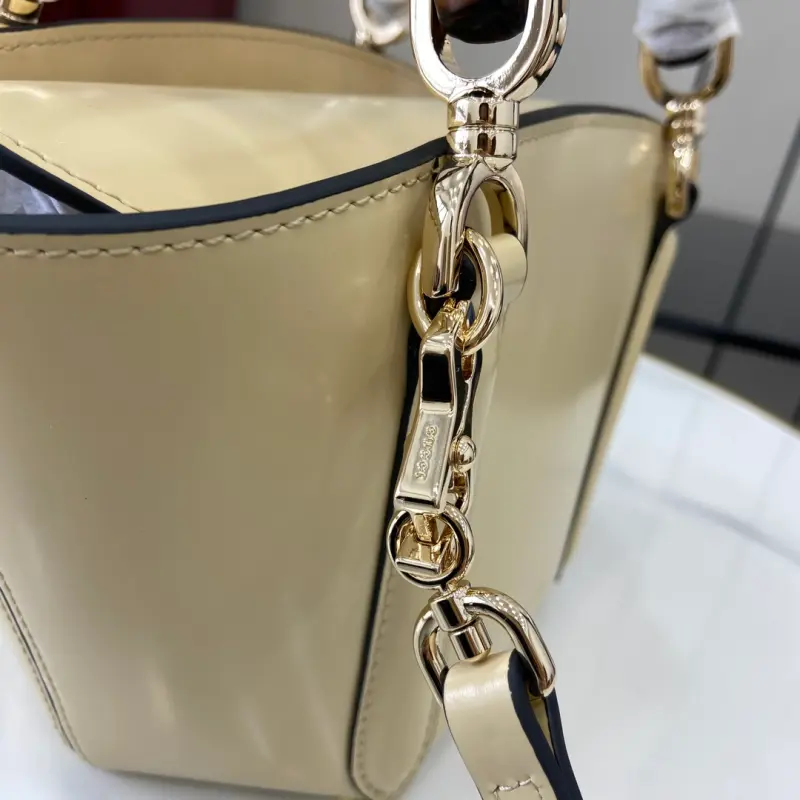 805832 CM 1 High-Quality Bags - Image 6