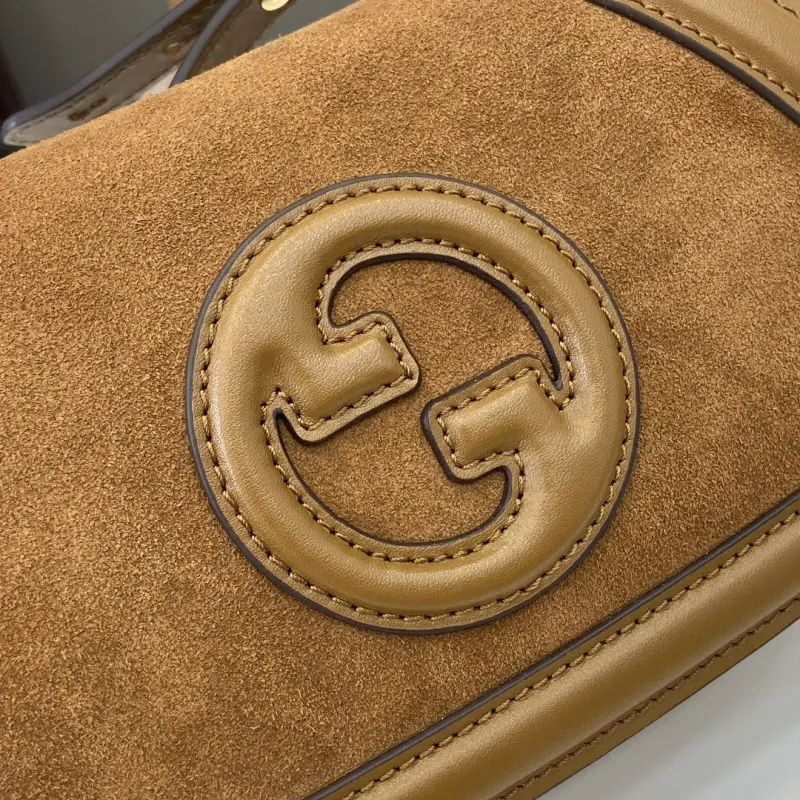 815700 CM 1 High-Quality Bags - Image 5