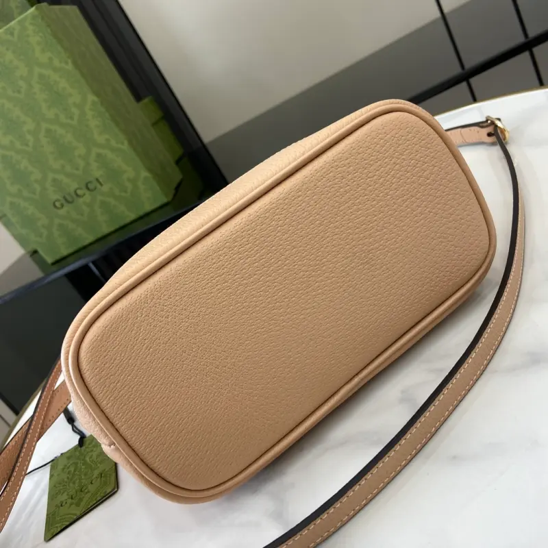 811716 CM 1 High-Quality Bags - Image 4