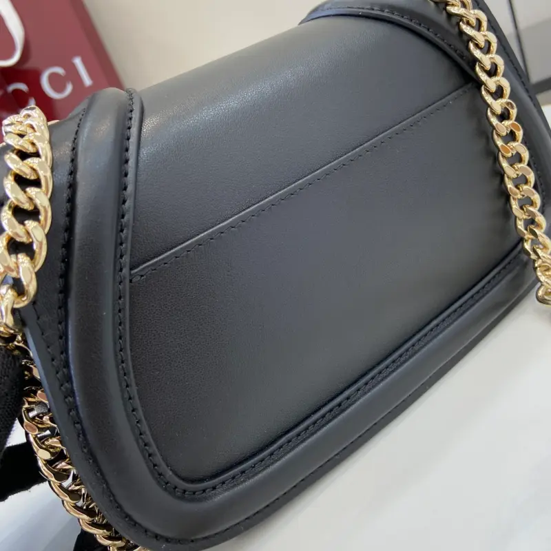 815711 CM 6 High-Quality Bags - Image 6