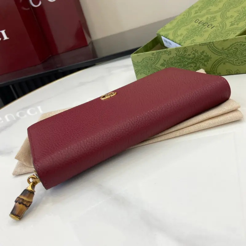 739499 CM 2 High-Quality Bags - Image 4