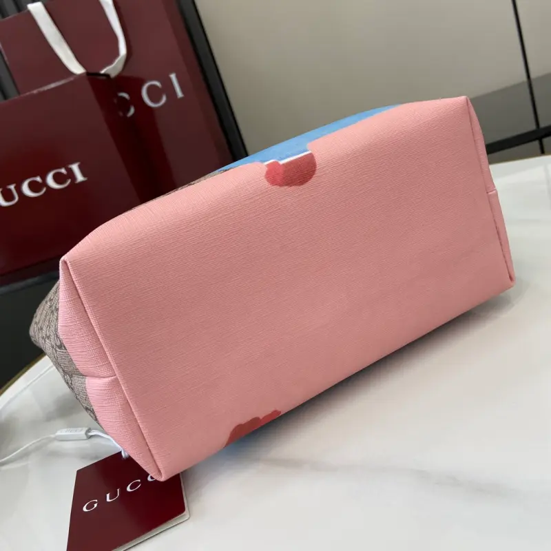 410812 CM 1 High-Quality Bags - Image 4