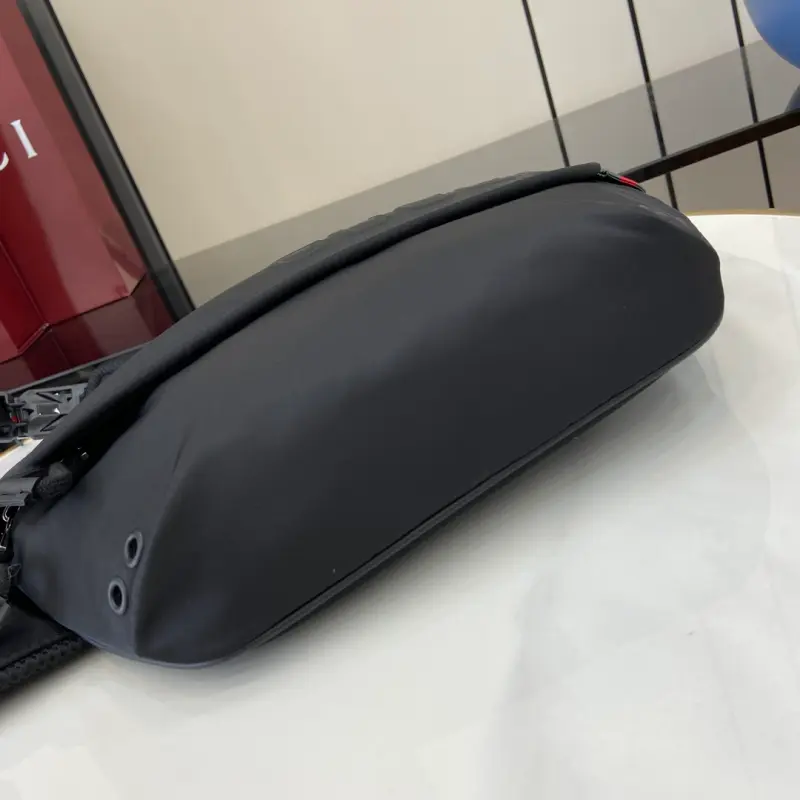 804262 CM 1 High-Quality Bags - Image 4