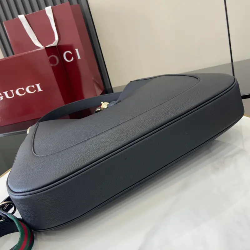 813650 CM 2 High-Quality Bags - Image 4