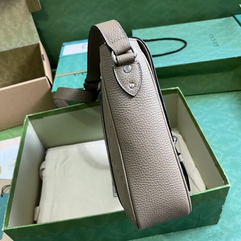 760234 CM 2 High-Quality Bags - Image 4