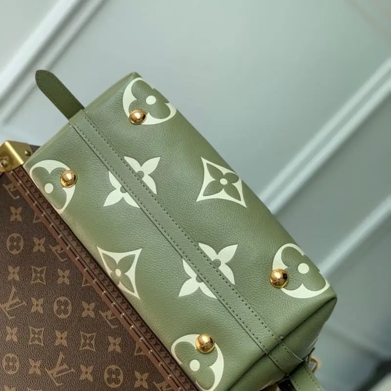 M46672 29.5x24x12cm High Quality Bags - Image 4