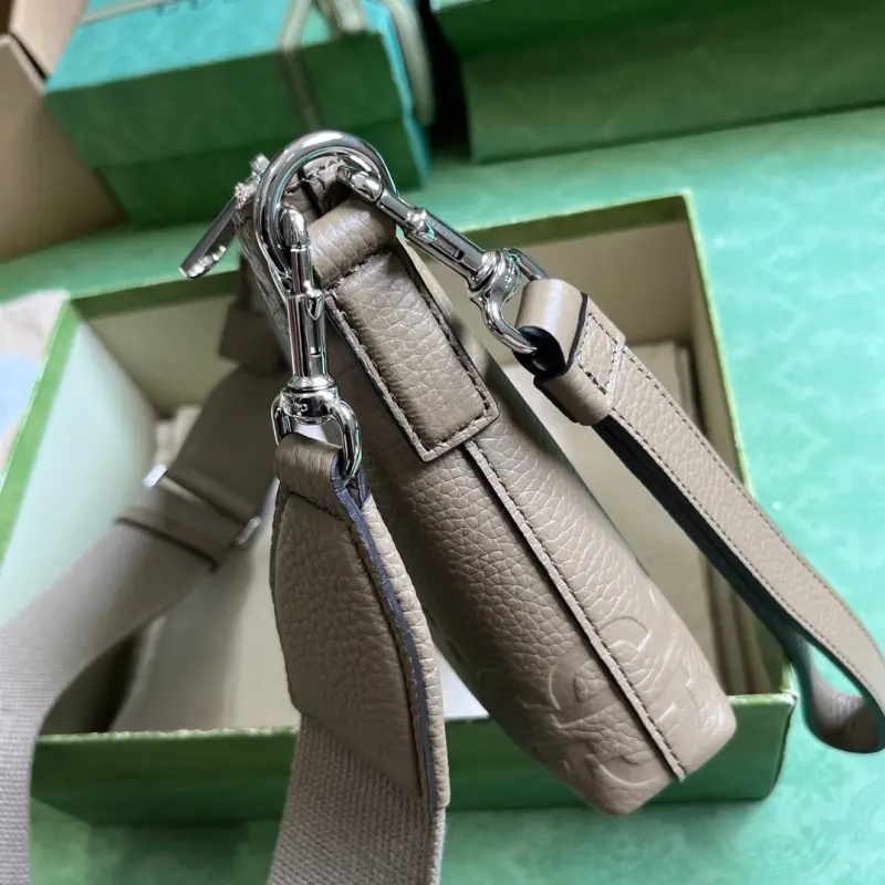 761747 CM 1 High-Quality Bags - Image 4