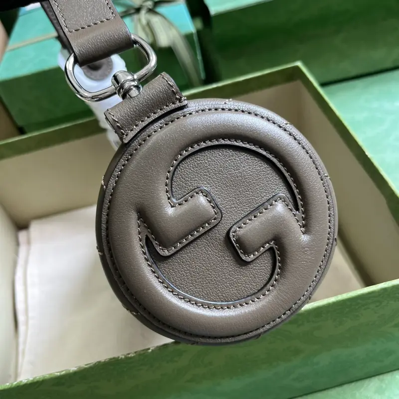 760170 CM 3 High-Quality Bags - Image 4