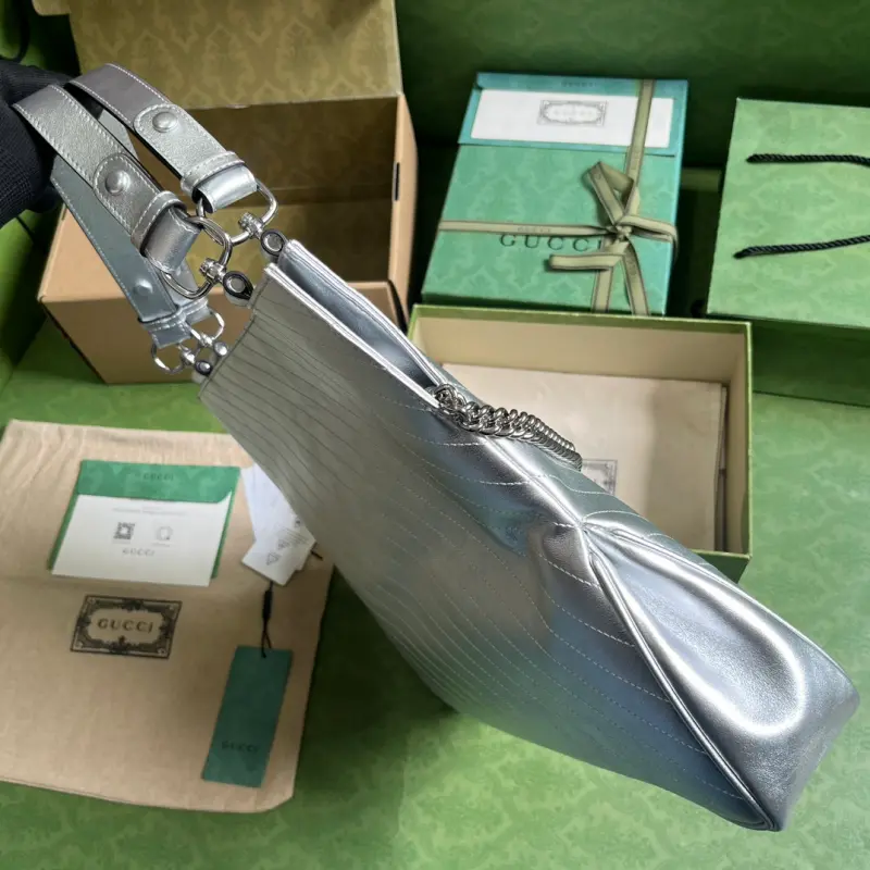 751516 CM 7 High-Quality Bags - Image 4