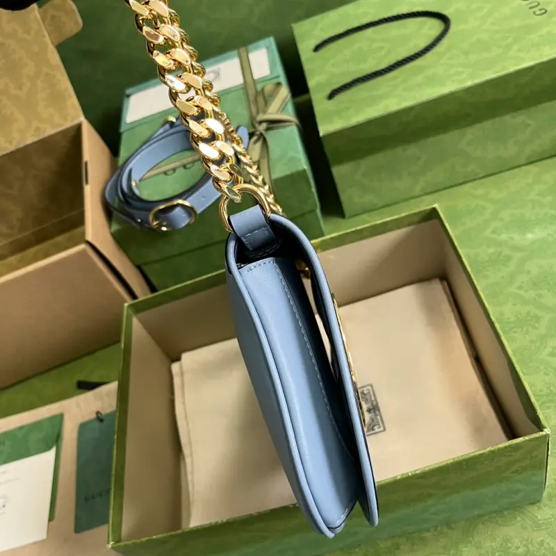 699268 CM 3 High-Quality Bags - Image 4