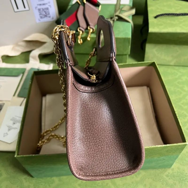 693724 CM 1 High-Quality Bags - Image 4