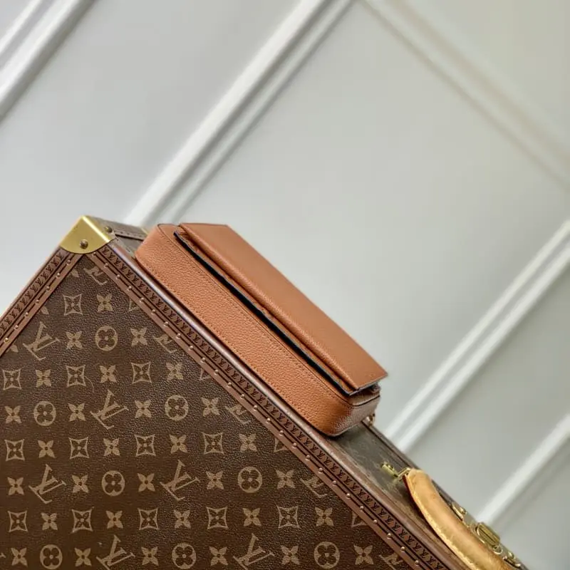 M12754 embossed 21x11x2cm High Quality Bags - Image 4