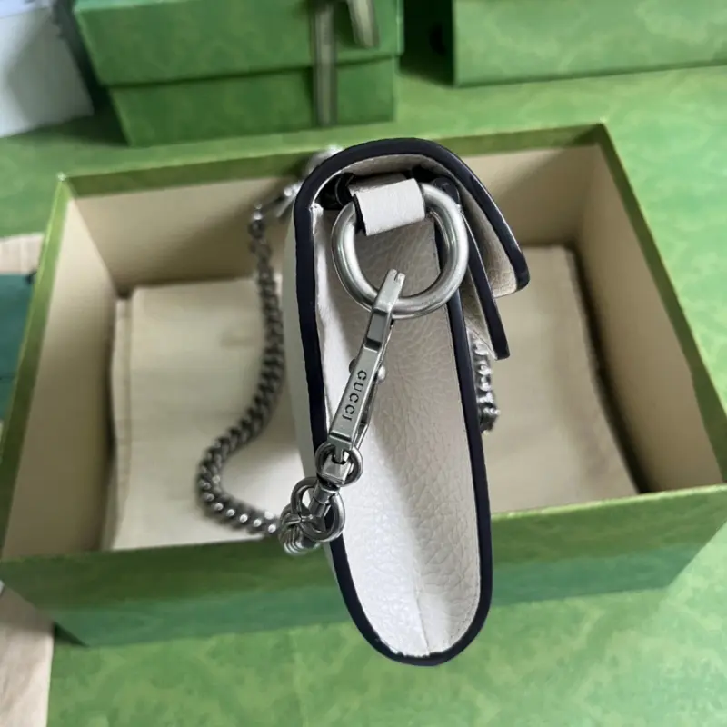 731782 CM 1 High-Quality Bags - Image 4