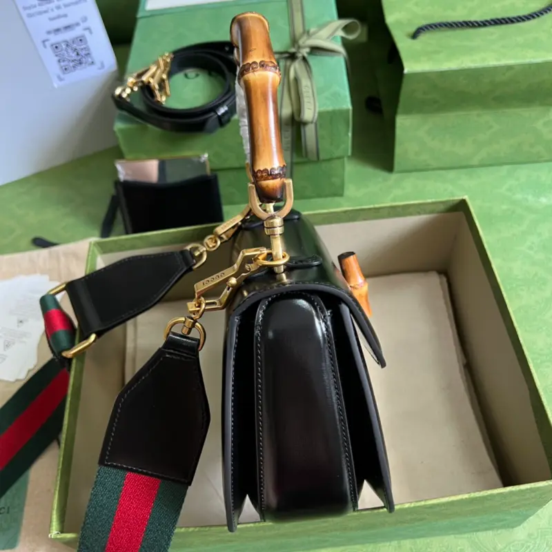 675797 CM 15 High-Quality Bags - Image 4