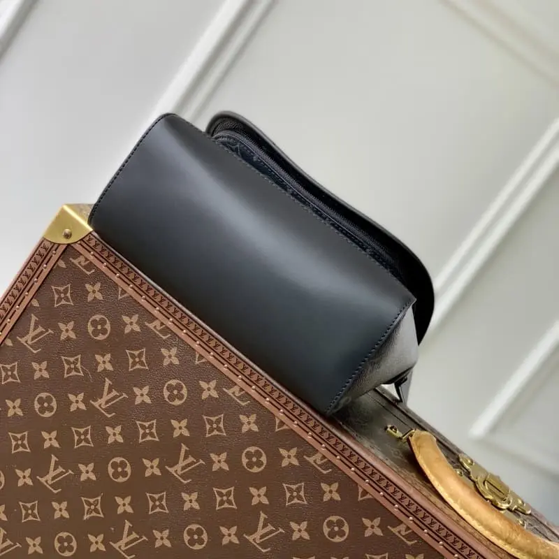 M12681 17x11x26.6cm High Quality Bags - Image 4