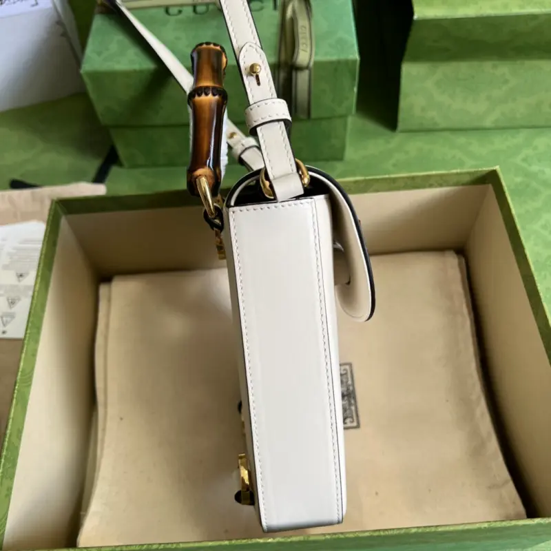 702106 CM 1 High-Quality Bags - Image 4