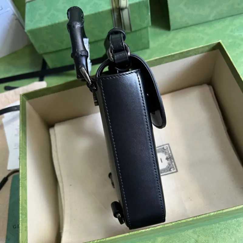 702106 CM 2 High-Quality Bags - Image 4