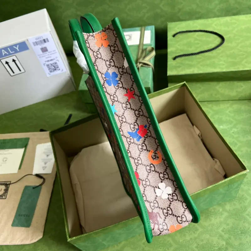 550763 CM 3 High-Quality Bags - Image 4