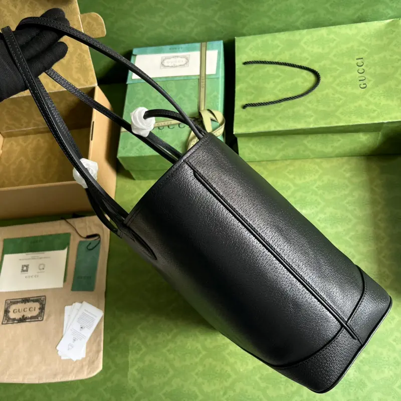 739730 CM 1 High-Quality Bags - Image 4