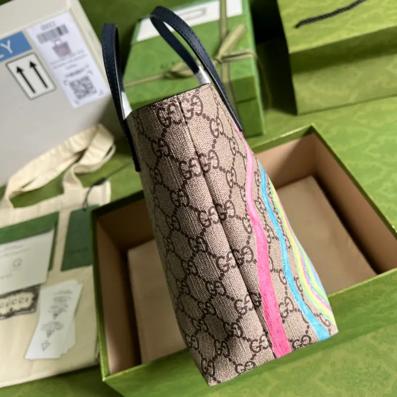 410812 CM 8 High-Quality Bags - Image 4