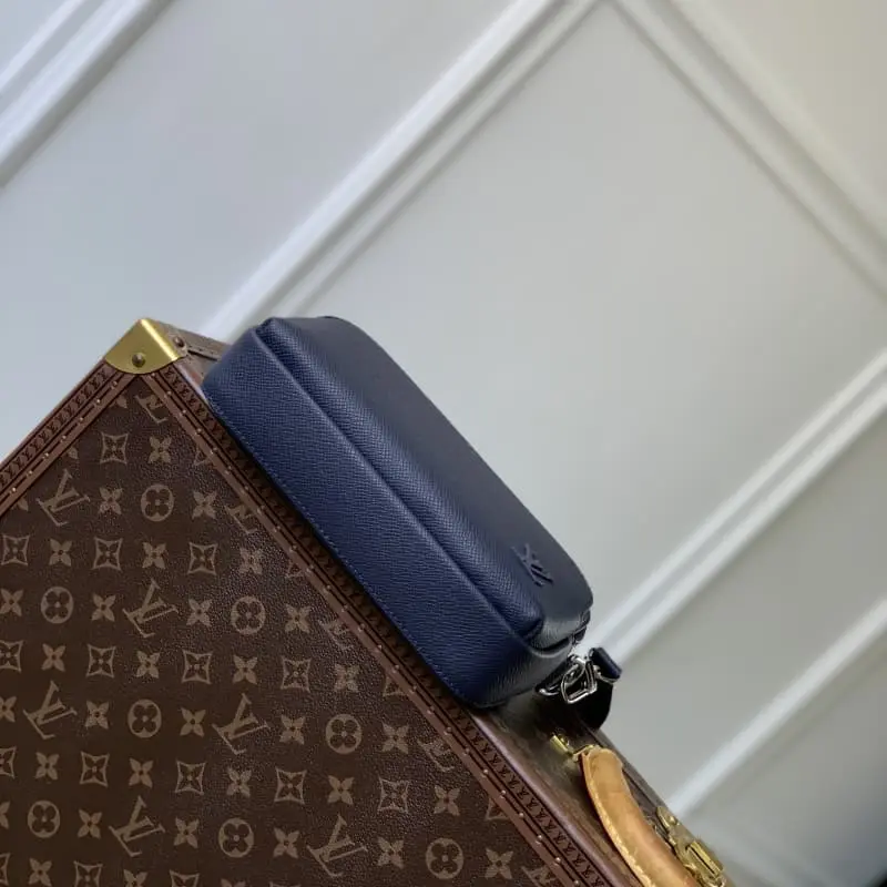 M11657 Dark blue 22.5x15.5x7.5cm High Quality Bags - Image 4