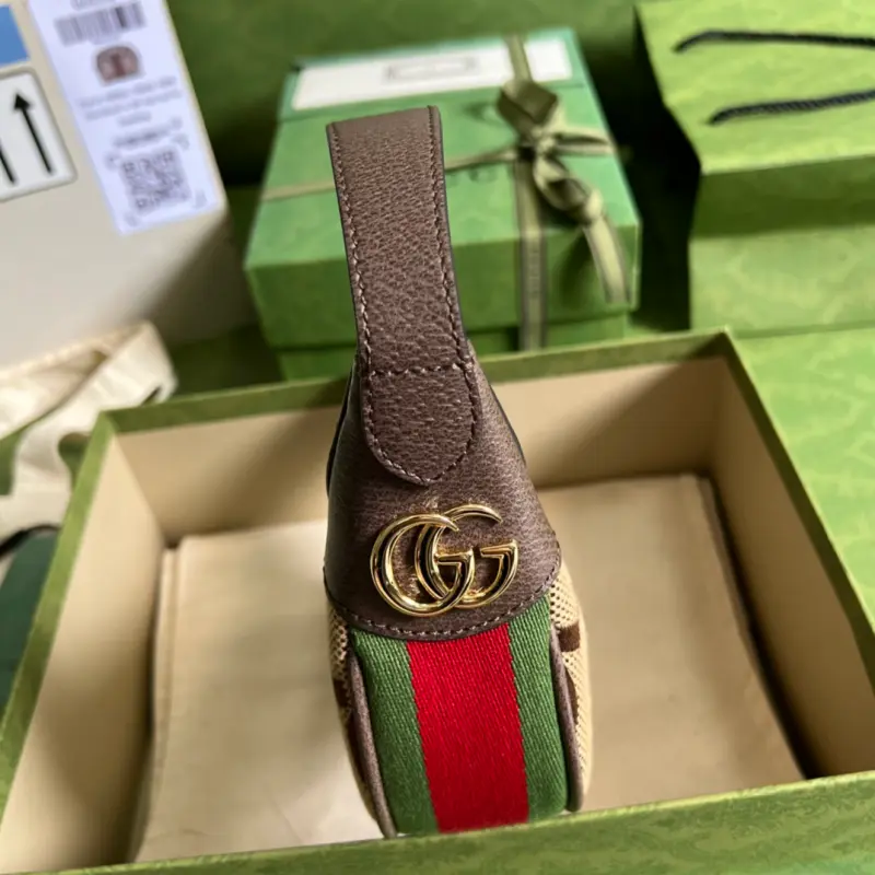 658551 CM 3 High-Quality Bags - Image 4