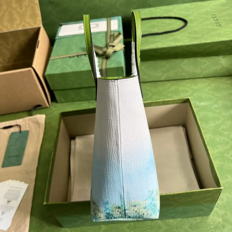 410812 CM 10 High-Quality Bags - Image 4