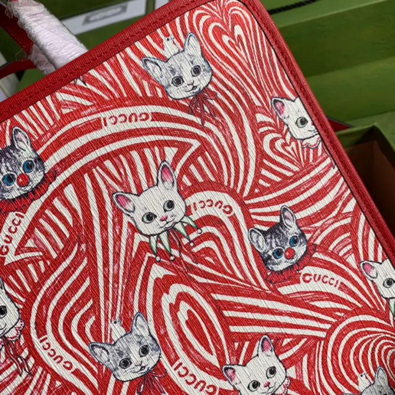 630542 CM 6 High-Quality Bags - Image 4