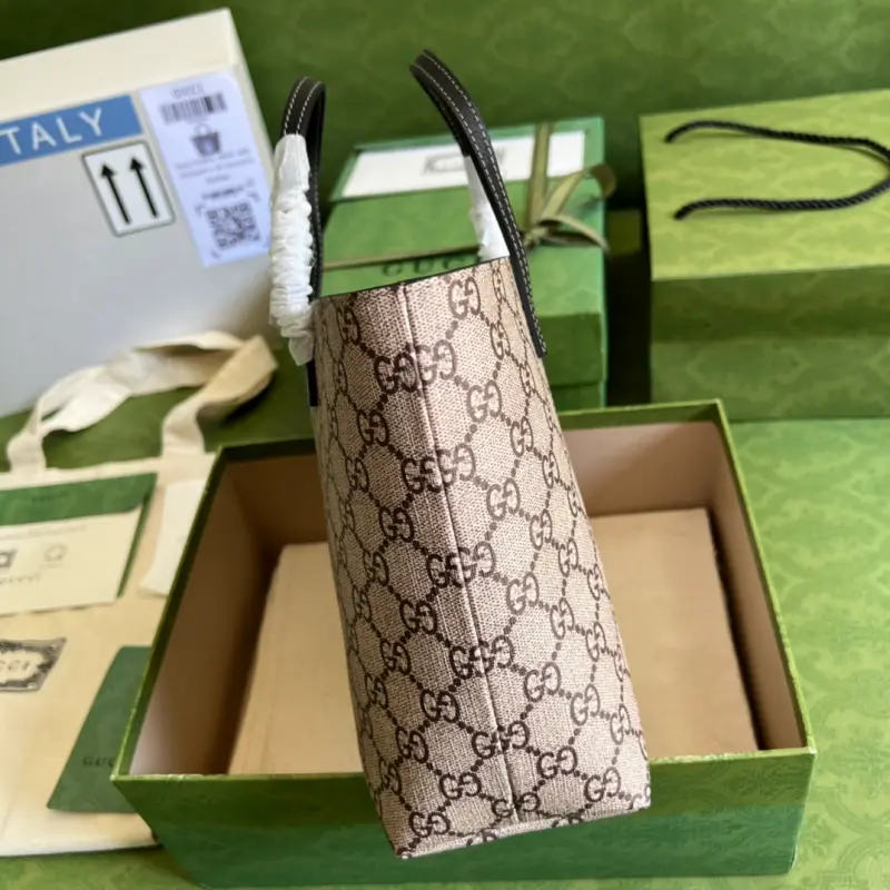 410812 CM 24 High-Quality Bags - Image 4