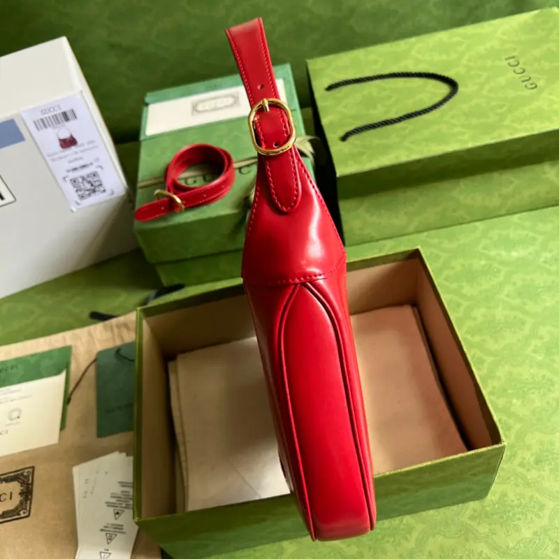 636709 CM 4 High-Quality Bags - Image 4