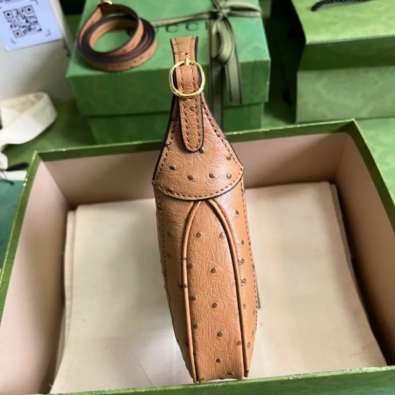 637091 CM 2 High-Quality Bags - Image 4