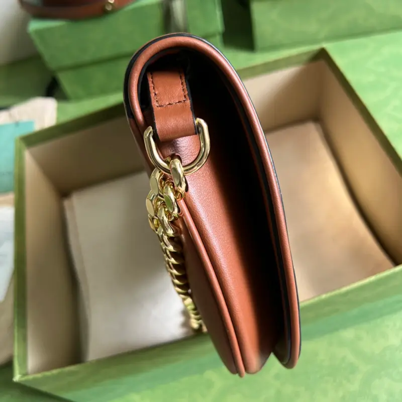 699268 CM 8 High-Quality Bags - Image 4