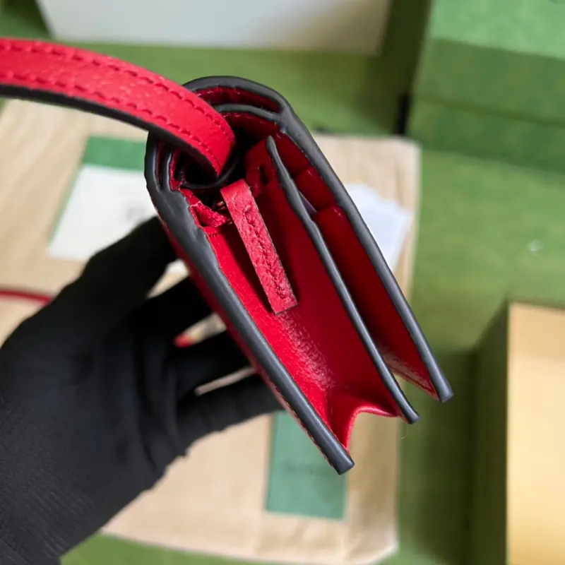 702248 CM 3 High-Quality Bags - Image 4