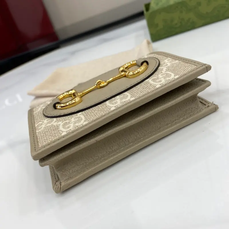 621887 CM 8 High-Quality Bags - Image 4