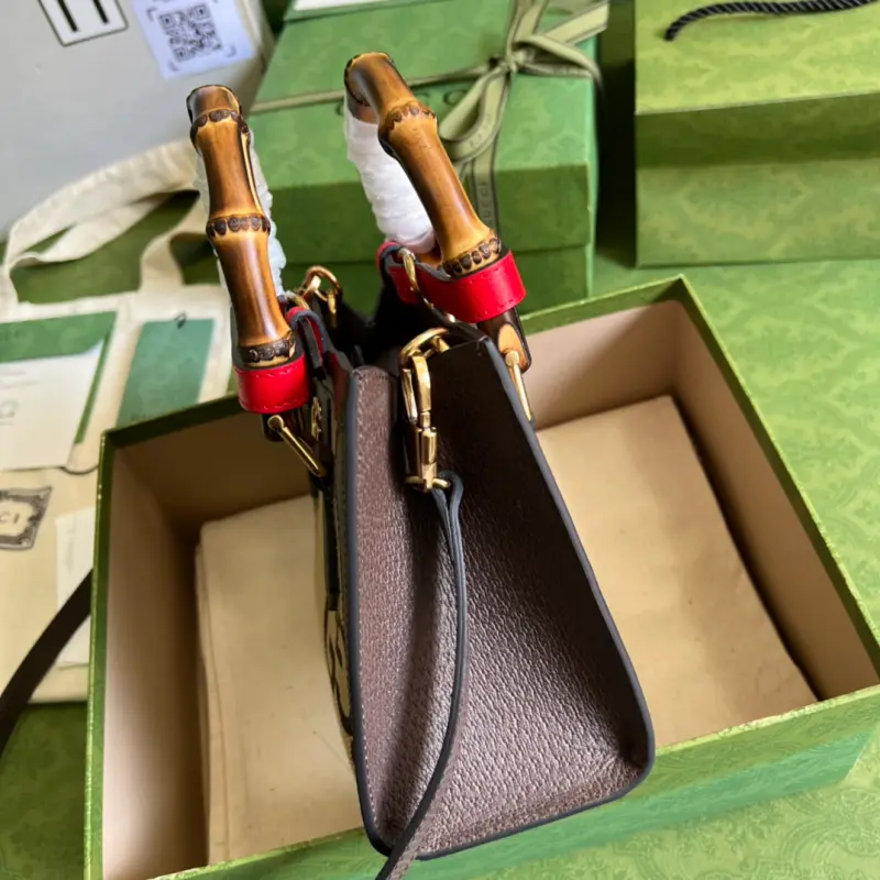 655661 CM 1 High-Quality Bags - Image 4