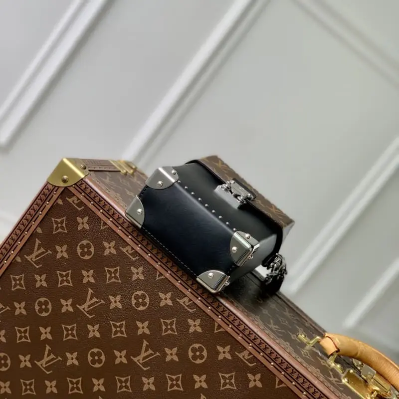 M12362 12.5x17.6x6cm High Quality Bags - Image 4