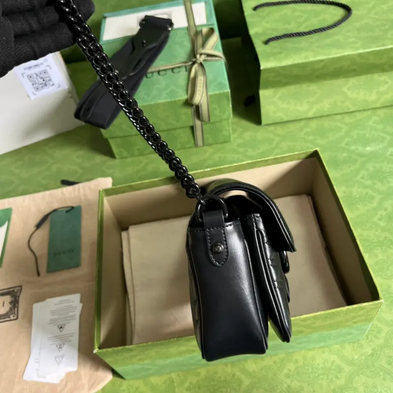 734814 CM 3 High-Quality Bags - Image 4