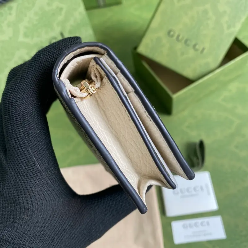 658610 CM 1 High-Quality Bags - Image 4