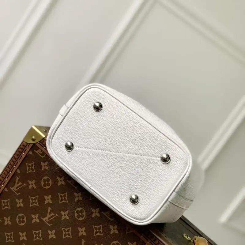 M11734 20x20x12.5cm High Quality Bags - Image 4