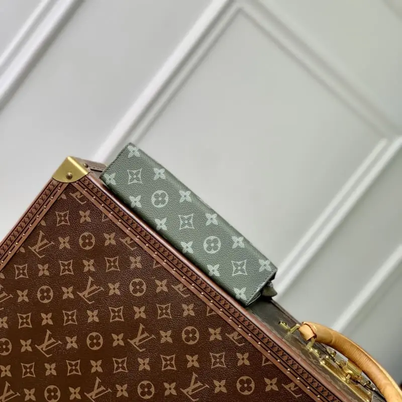 M81124 Grey Green 18.5x11x6.5cm High Quality Bags - Image 4