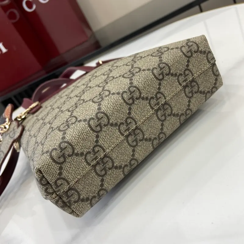 831899 CM 2 High-Quality Bags - Image 4