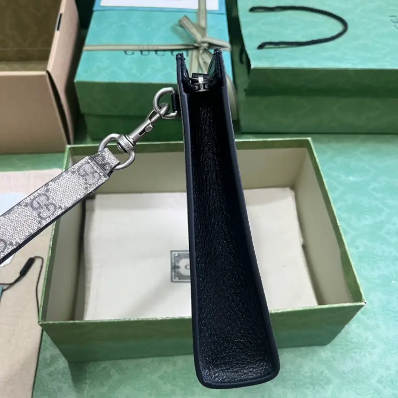 768255 CM 1 High-Quality Bags - Image 4