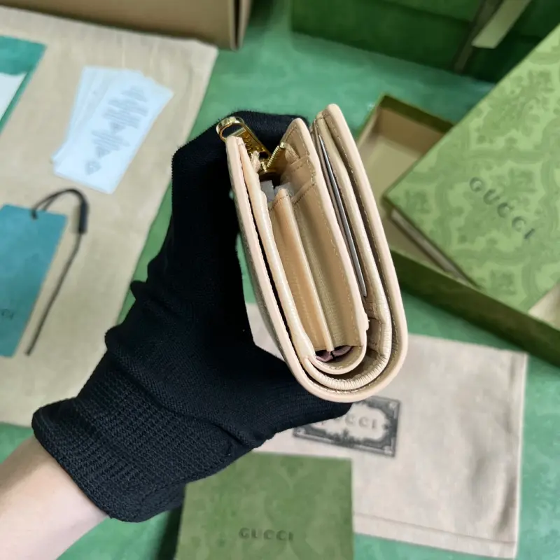 772640 CM 4 High-Quality Bags - Image 4