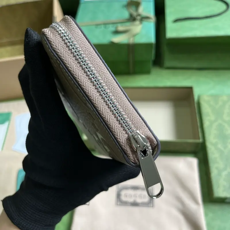 739482 CM 1 High-Quality Bags - Image 4